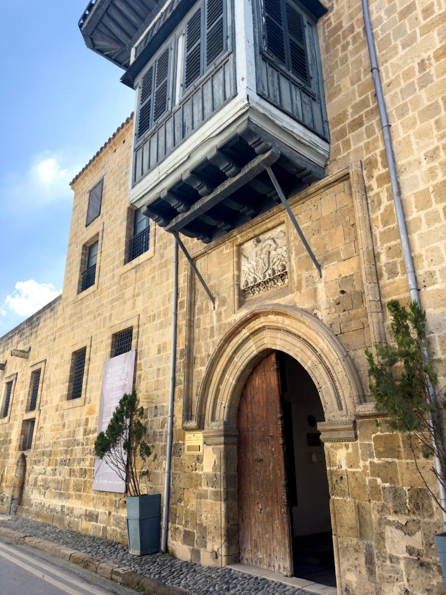 Martin Nicosia City Suites Exterior photo